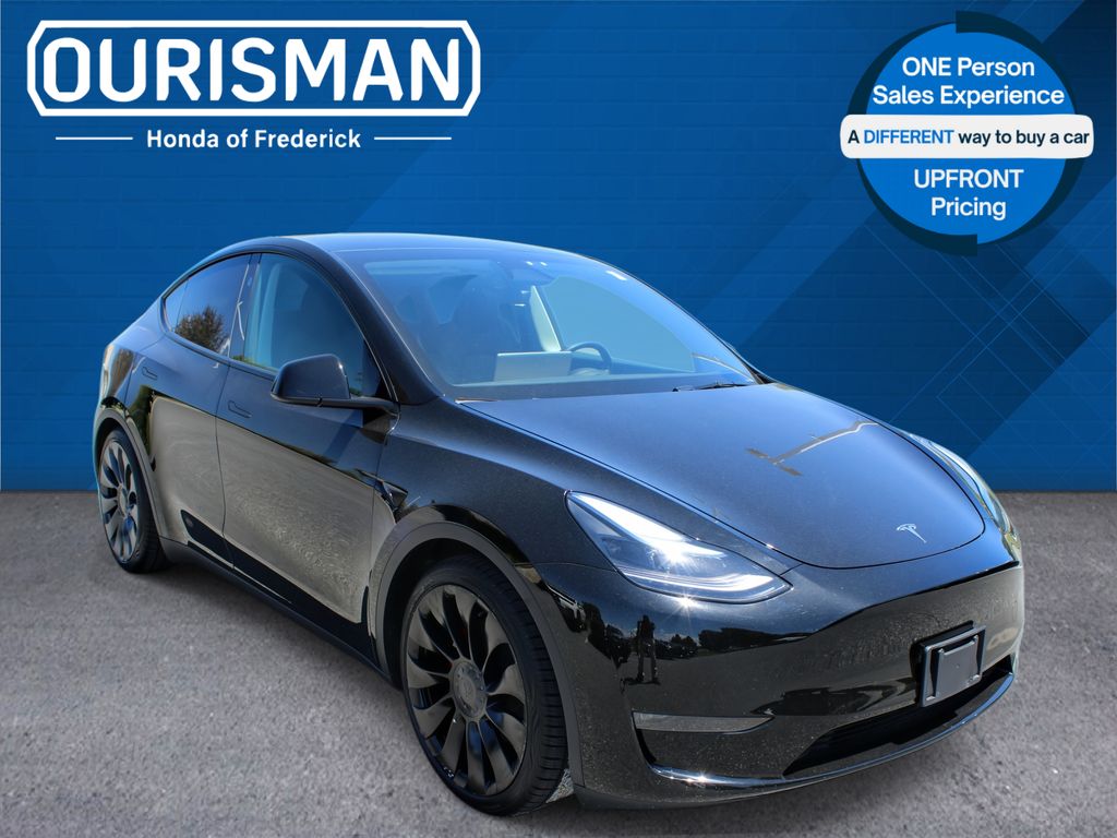 2025 Tesla Model Y Performance Dual Motor All-Wheel Drive's photo