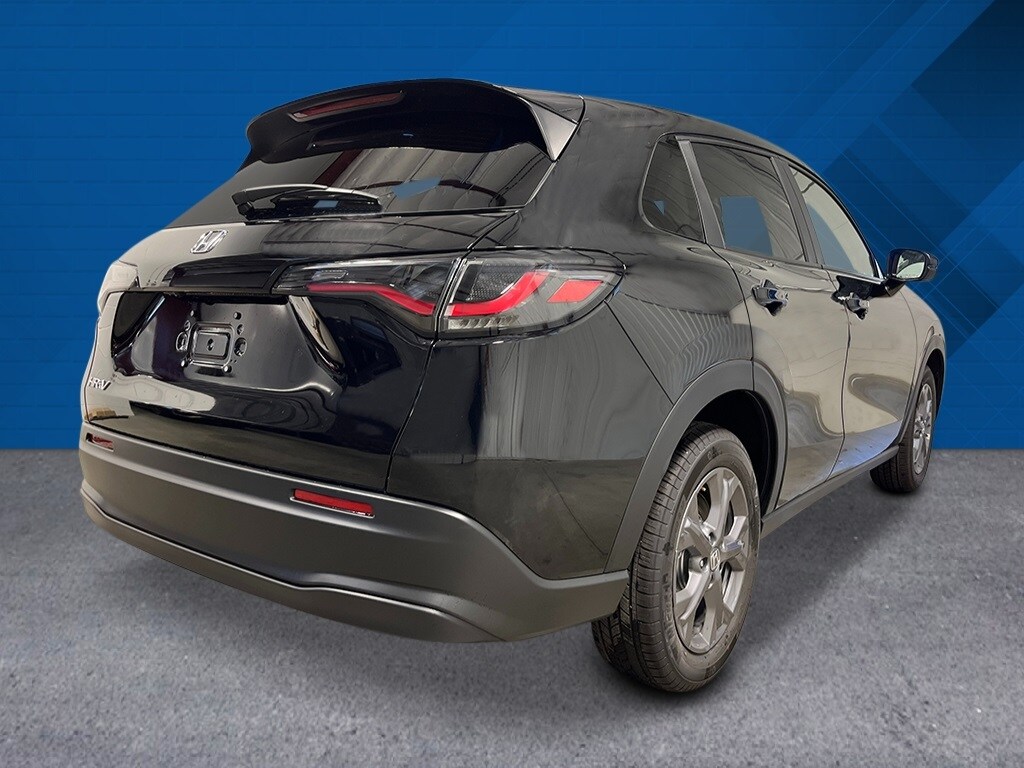 2026 Honda HR-V LX photo 3