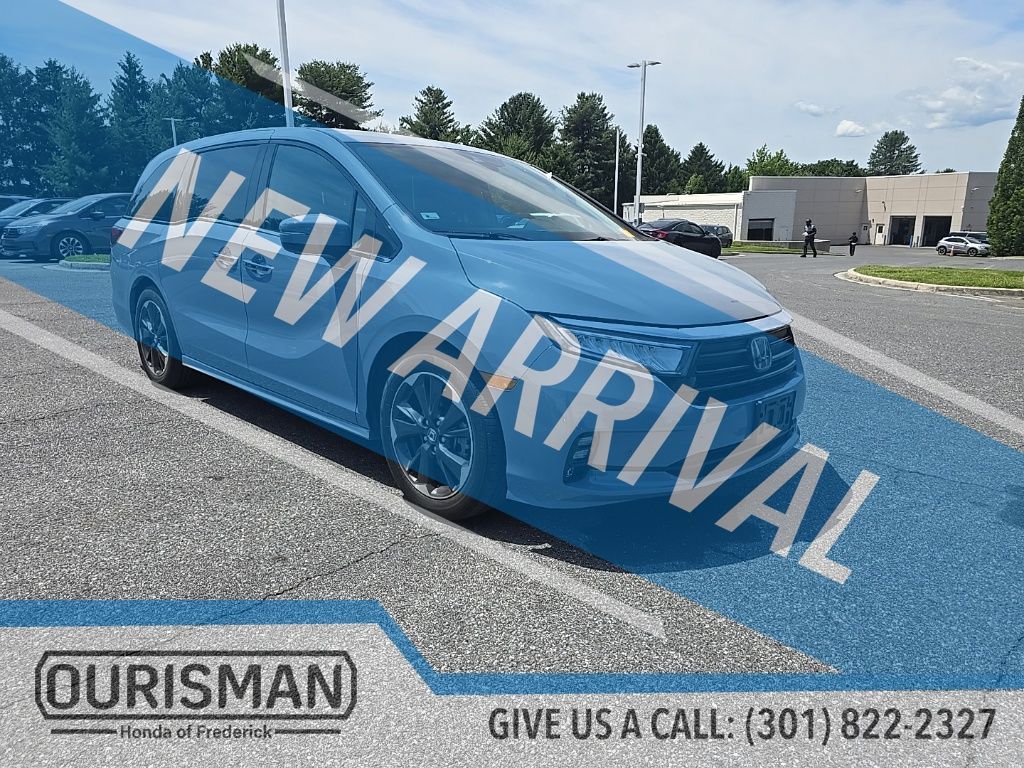 2023 Honda Odyssey Elite's photo