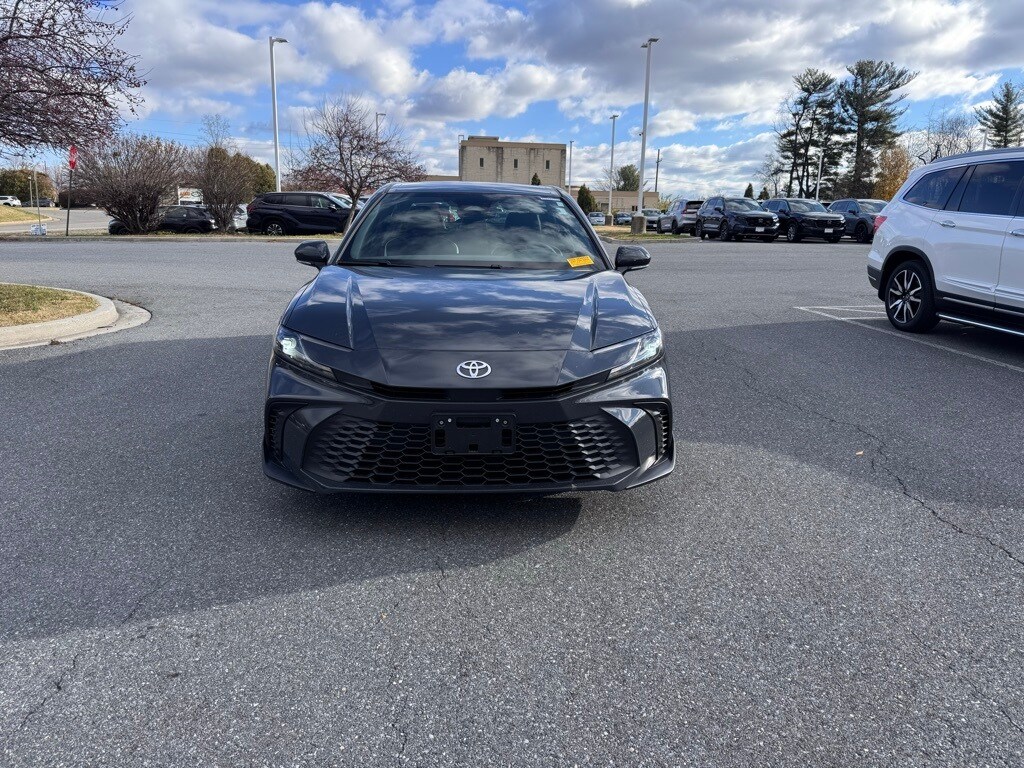 2025 Toyota Camry SE photo 2