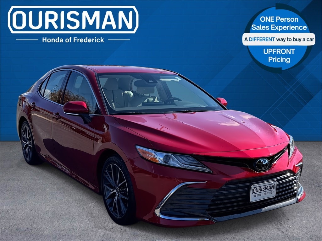 2023 Toyota Camry XLE's photo