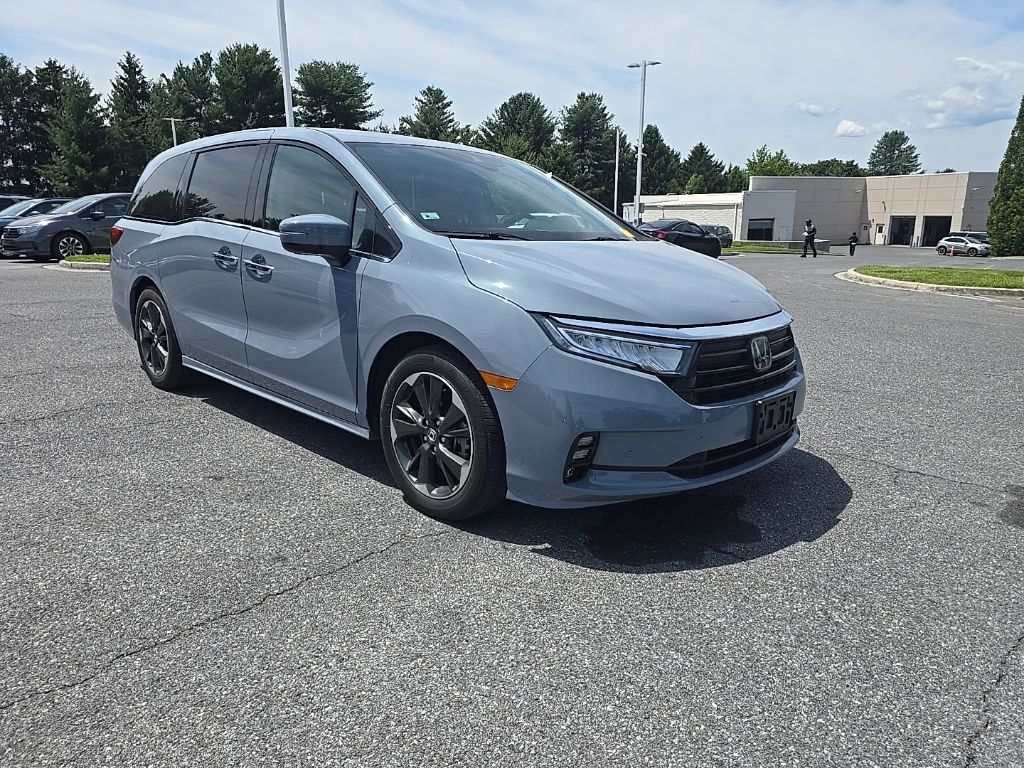 2023 Honda Odyssey Elite's photo