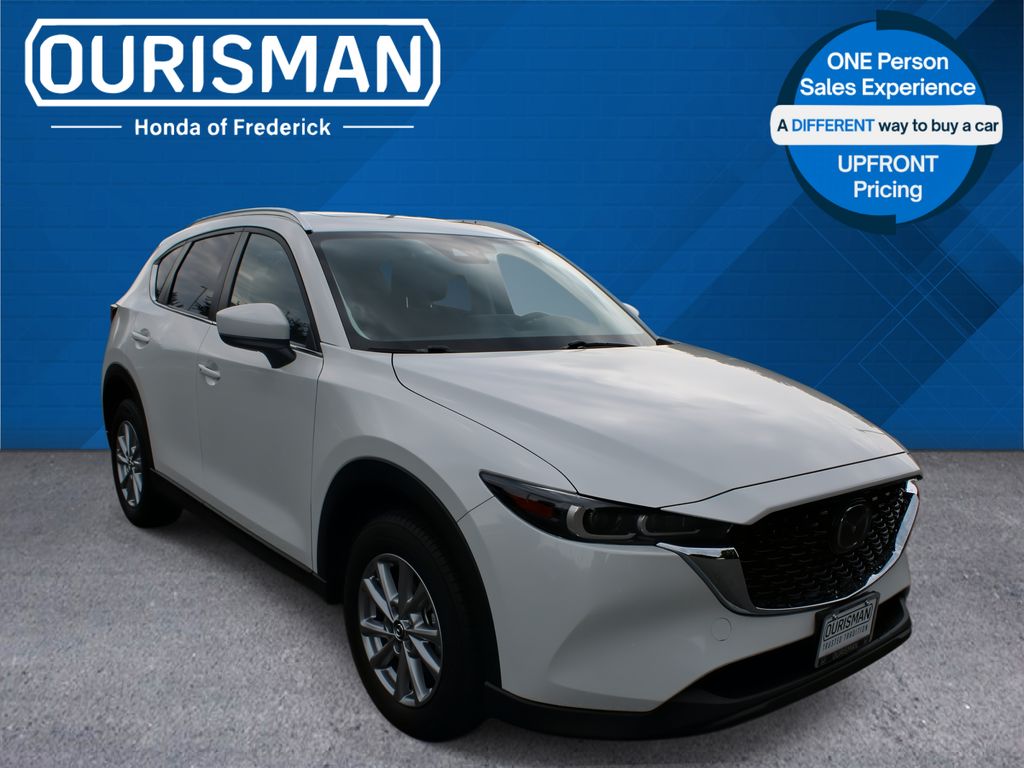 2023 Mazda CX-5 S Preferred package Auto AWD's photo