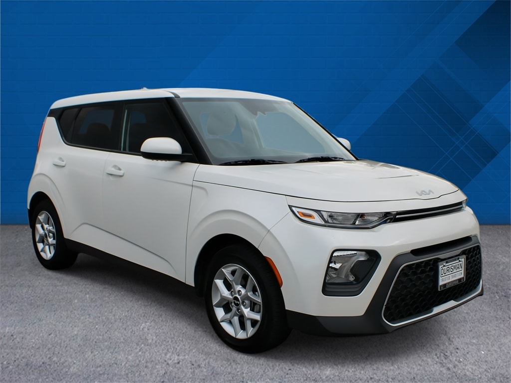 Used 2022 Kia Soul LX Hatchback