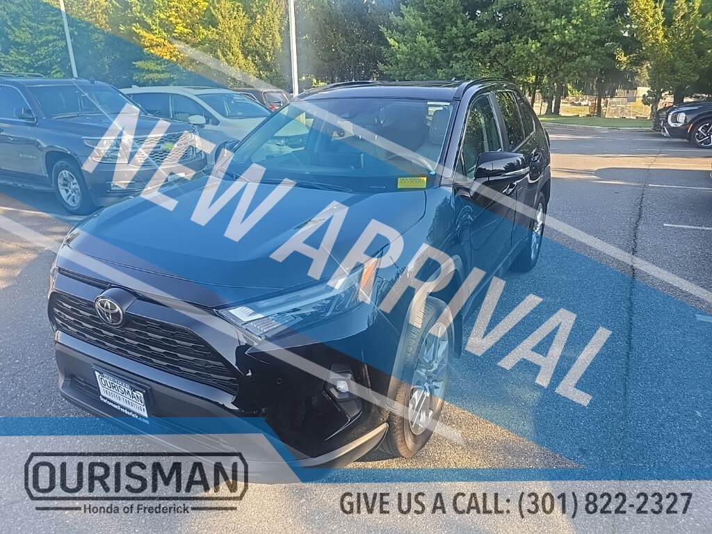 2024 Toyota RAV4 XLE Premium photo 2