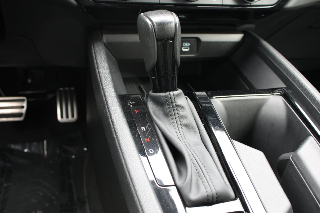 2025 Honda Accord Hybrid Sport-L - Photo 23