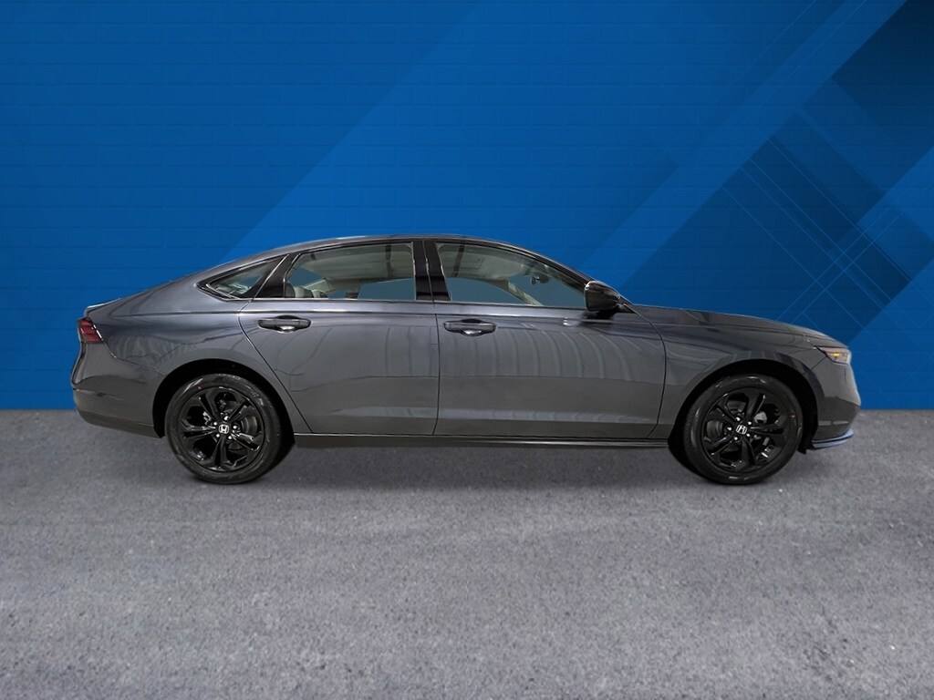 2025 Honda Accord SE photo 2