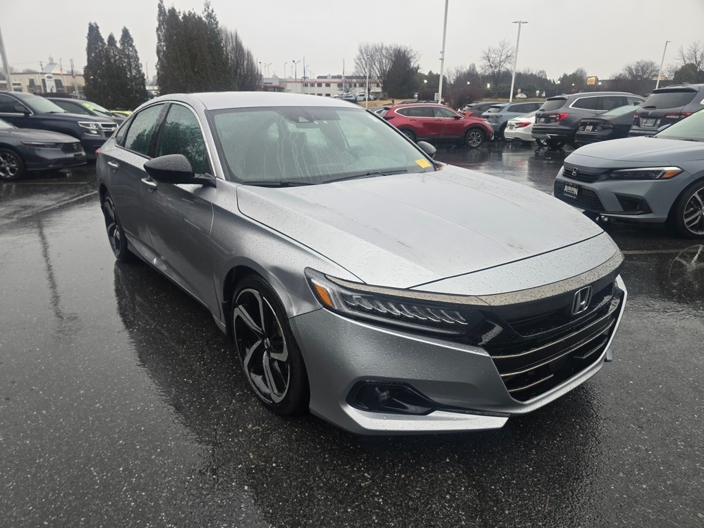 2022 Honda Accord Sport's photo