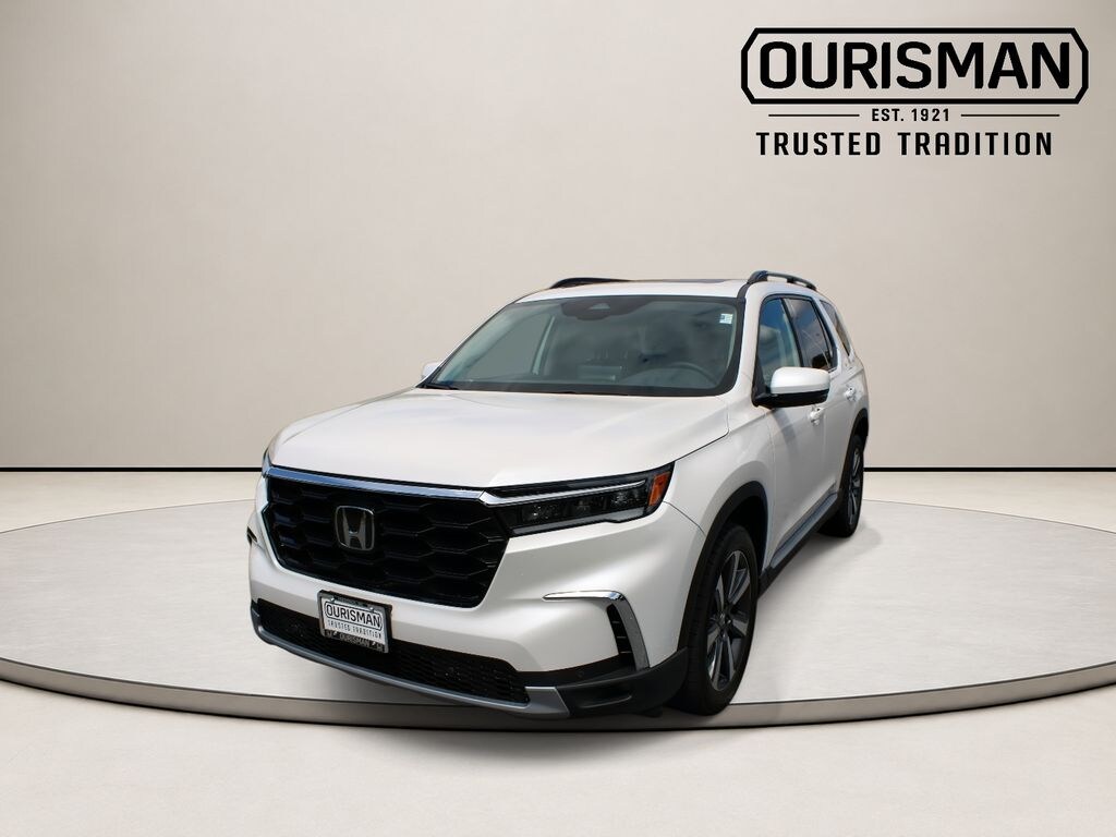 Certified 2025 Honda Pilot Touring SUV