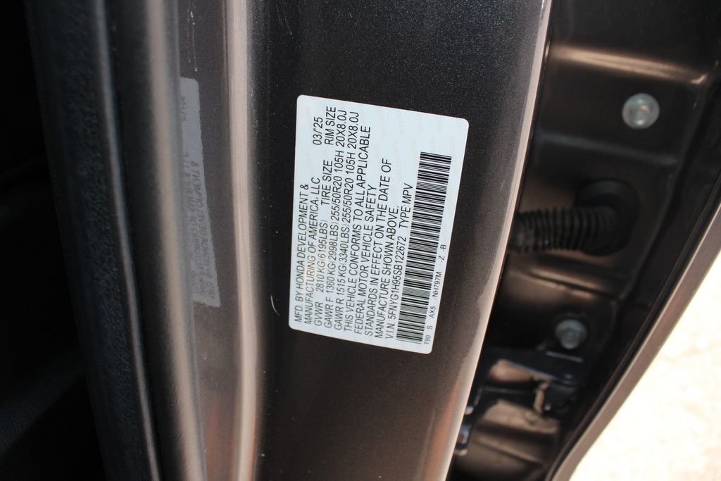 2025 Honda Pilot Black Edition - Photo 40