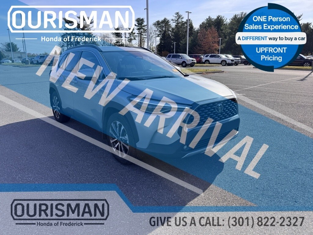 Used 2024 Toyota Corolla Cross XLE SUV