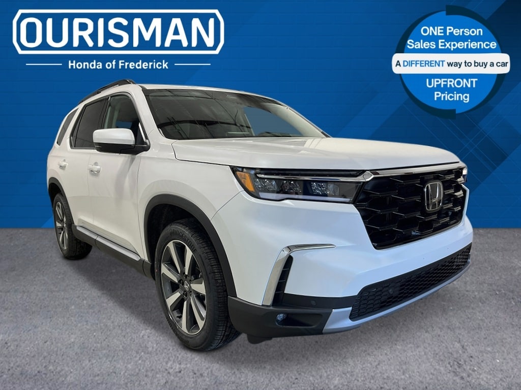 2025 Honda Pilot Touring's photo