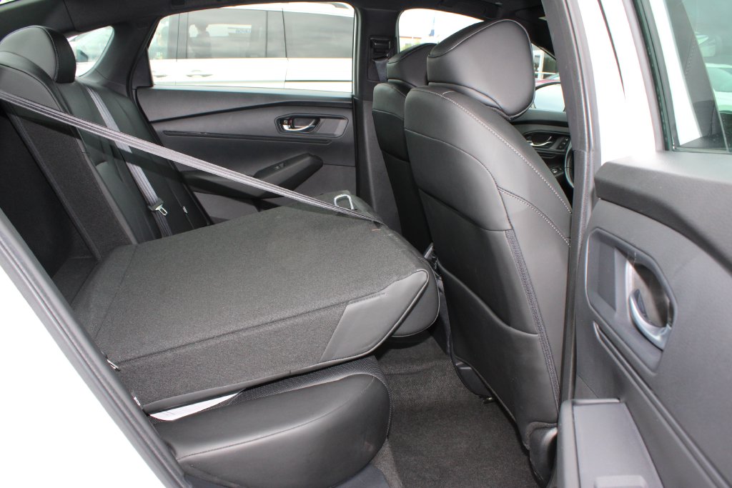 2025 Honda Accord Hybrid Sport-L - Photo 14