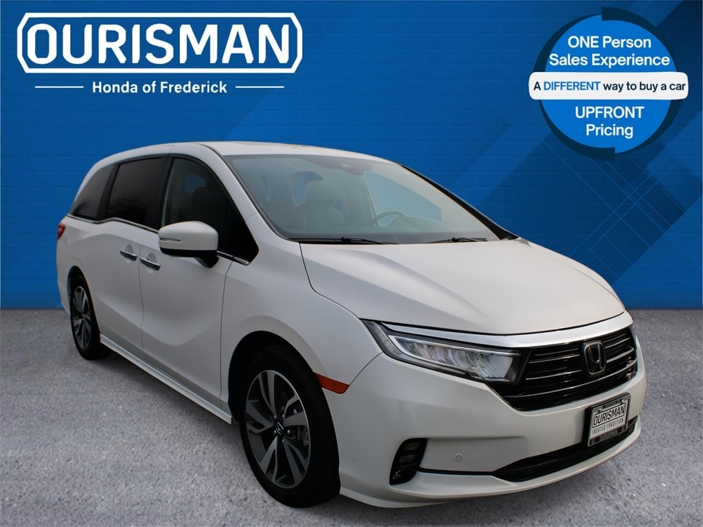 2024 Honda Odyssey Touring's photo