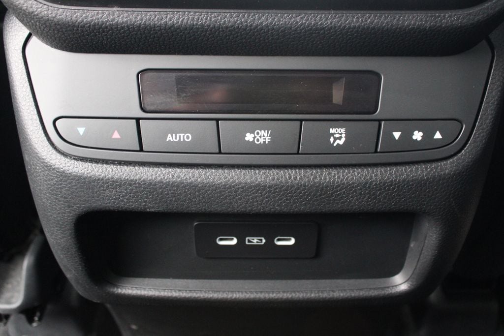 2025 Honda Pilot Touring - Photo 35