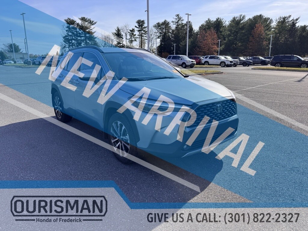 Used 2024 Toyota Corolla Cross XLE SUV