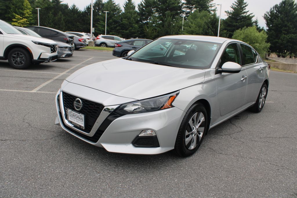 Used 2022 Nissan Altima S with VIN 1N4BL4BV1NN420575 for sale in Frederick, MD
