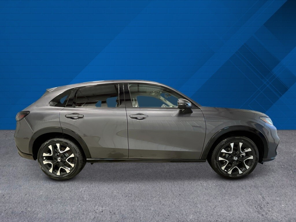 2026 Honda HR-V EX-L photo 2