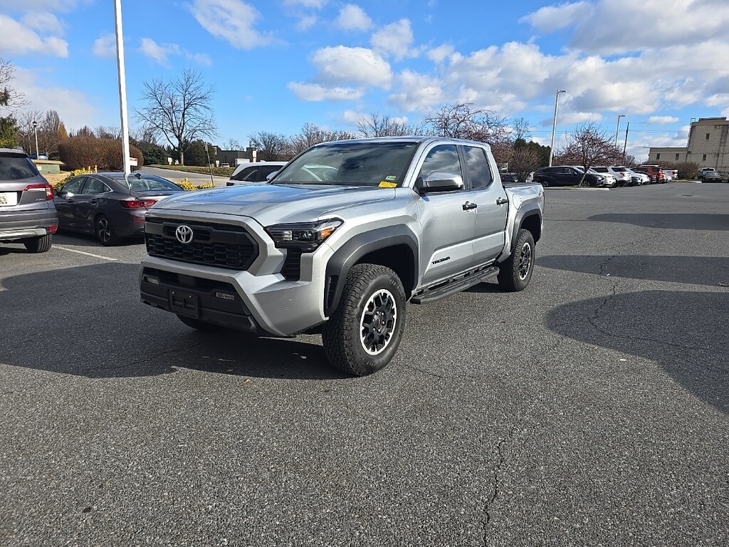 2024 Toyota Tacoma TRD Off-Road photo 4