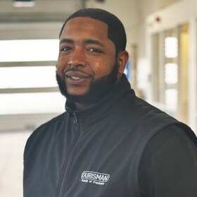 Staff member Maurice Summers from dd7ea513bc13