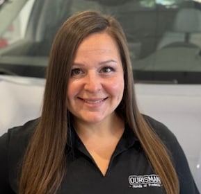 Staff member Kara Murray from b9294328226c
