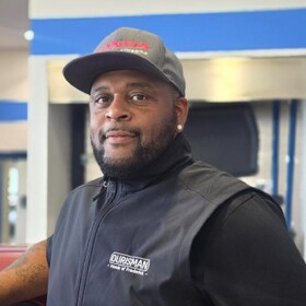 Staff member Chris Naylor from dd7ea513bc13