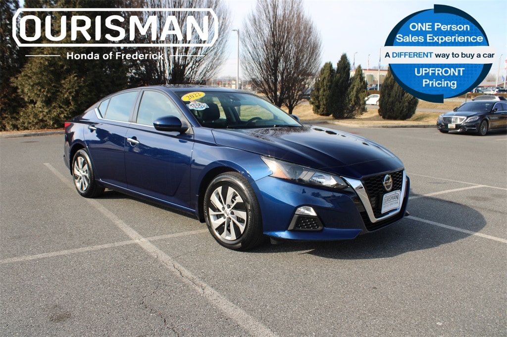 2022 Nissan Altima S's photo