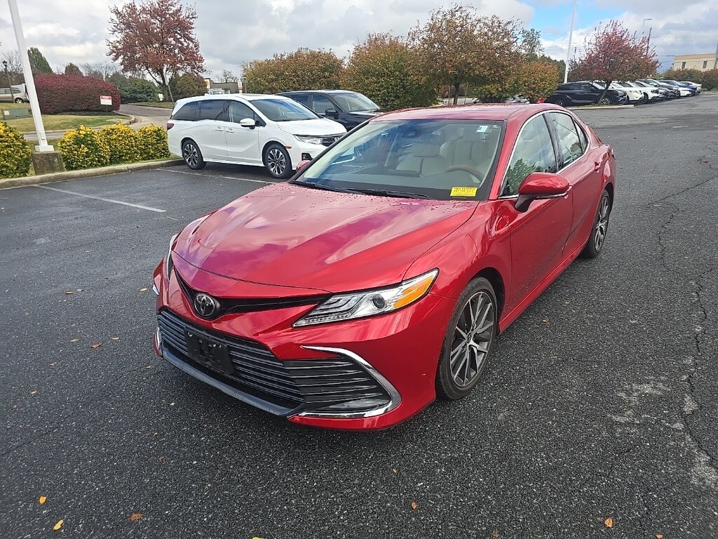 2023 Toyota Camry XLE photo 3