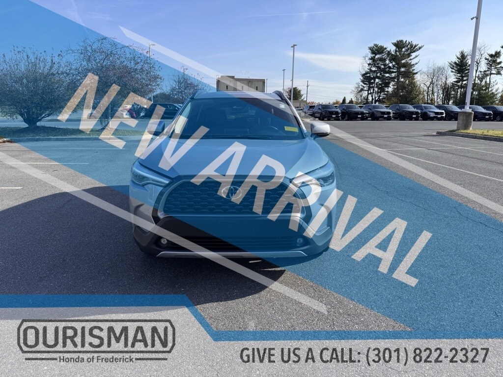 Used 2024 Toyota Corolla Cross XLE SUV