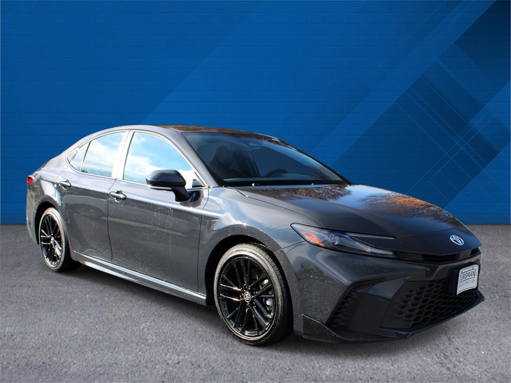 Used 2025 Toyota Camry SE Sedan