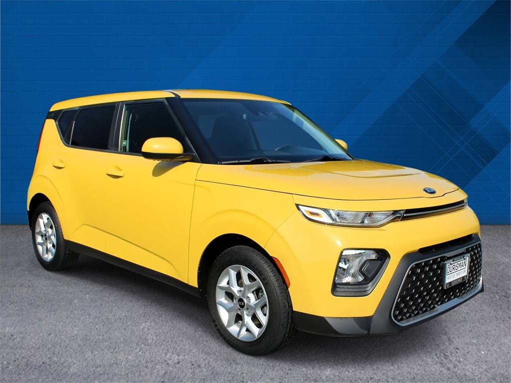 Used 2020 Kia Soul S with VIN KNDJ23AU2L7116944 for sale in Frederick, MD