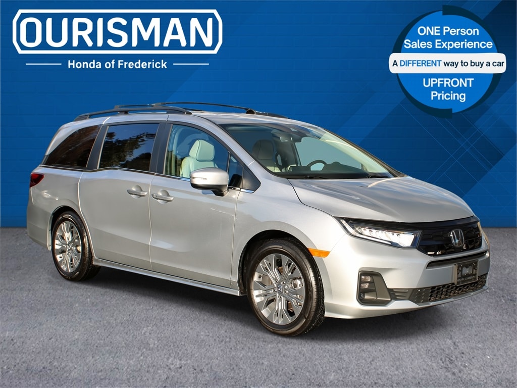 2025 Honda Odyssey Touring's photo