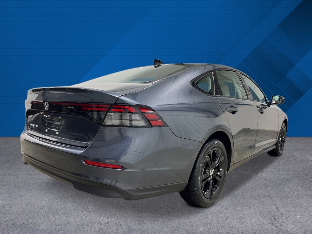 2025 Honda Accord SE photo 3