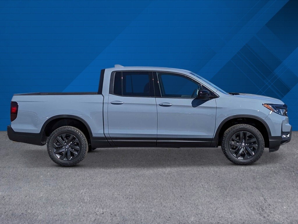2025 Honda Ridgeline Sport photo 2