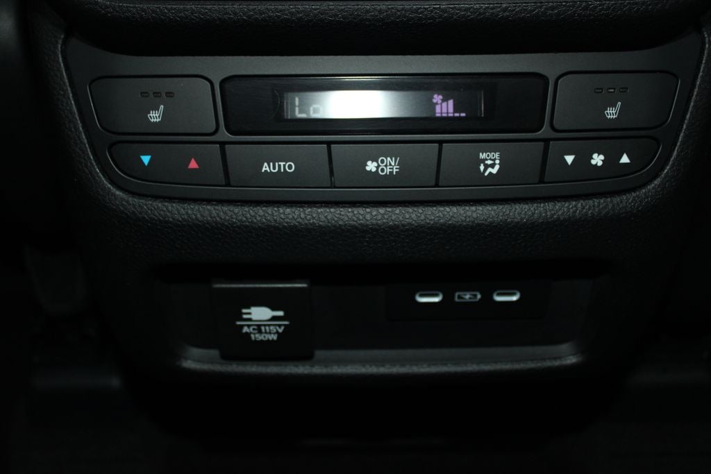 2025 Honda Pilot Black Edition - Photo 31