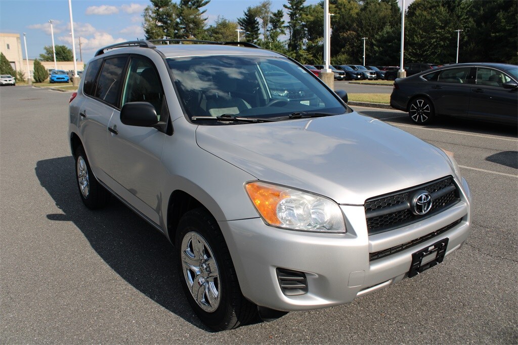 2012 Toyota RAV4 Base photo 2
