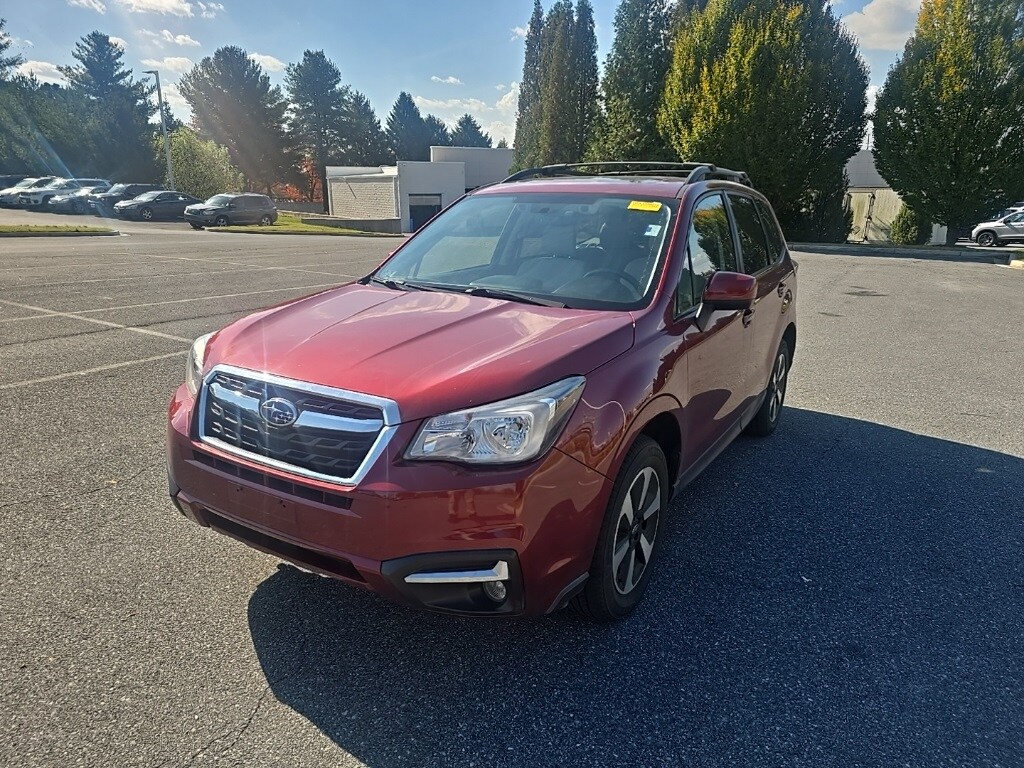 2018 Subaru Forester 2.5i Premium photo 2