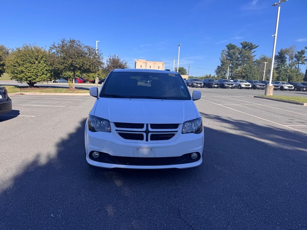 2019 Dodge Grand Caravan GT photo 2