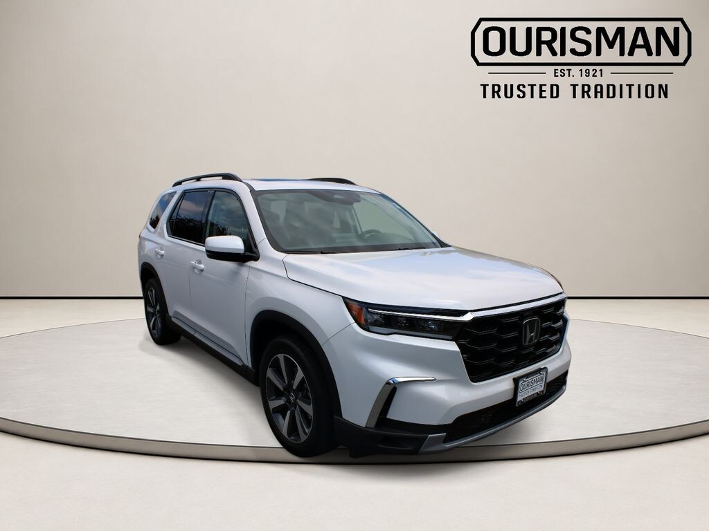 Certified 2025 Honda Pilot Touring SUV