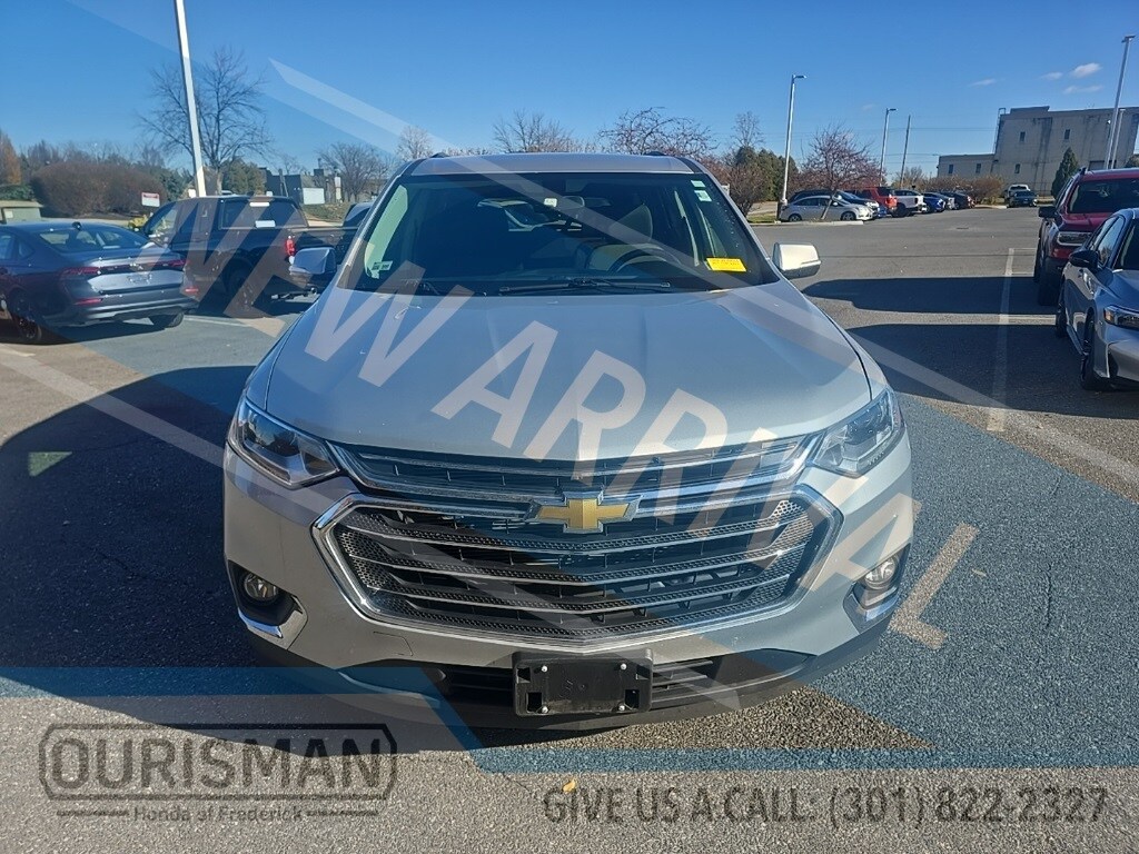 2020 Chevrolet Traverse photo 2