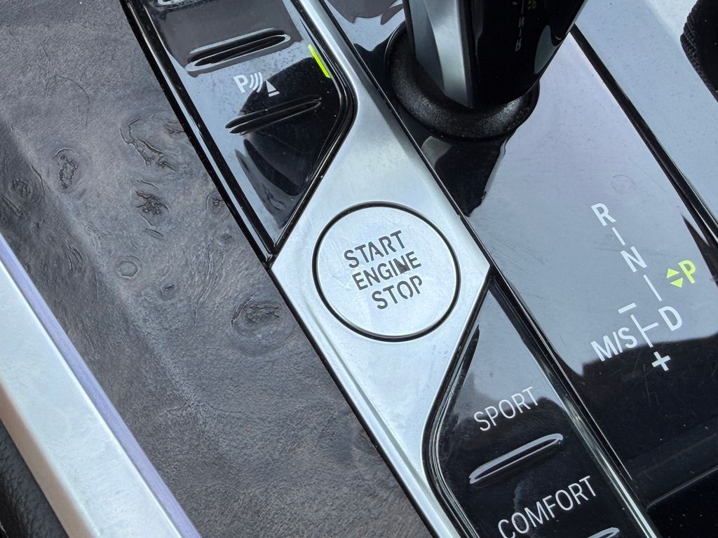2022 BMW X5 40i - Photo 37