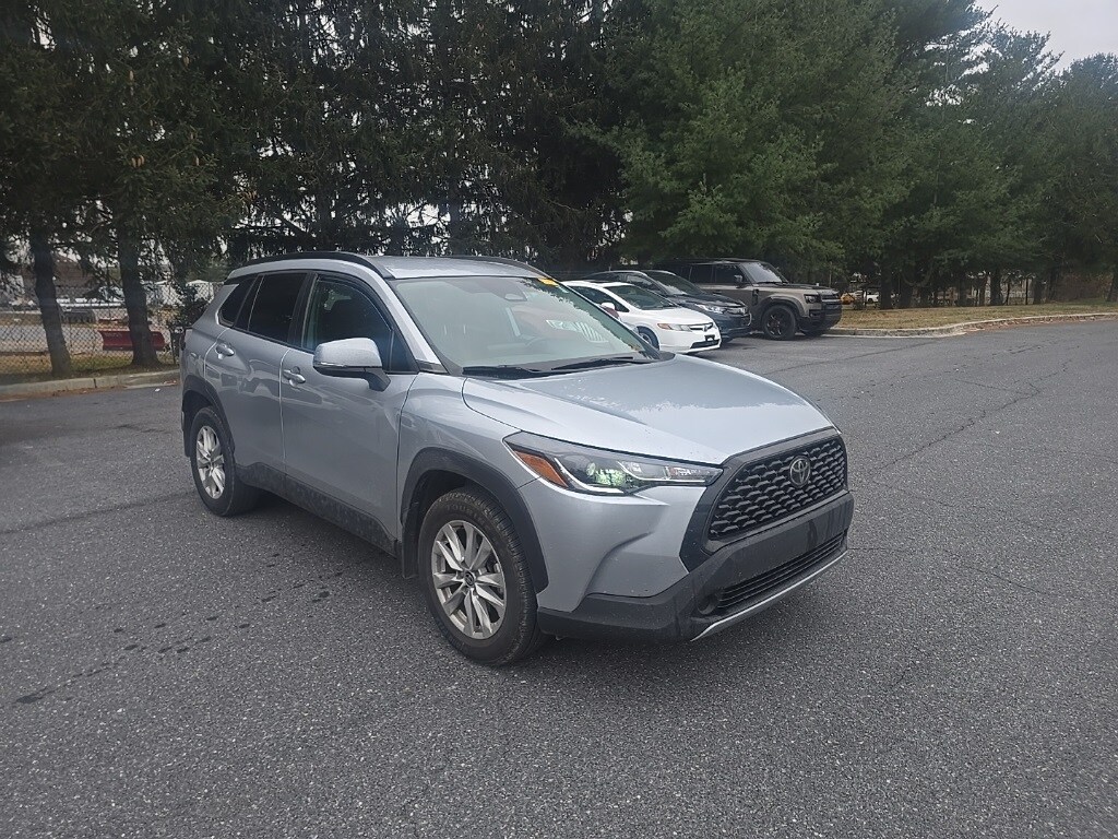 Used 2023 Toyota Corolla Cross LE SUV