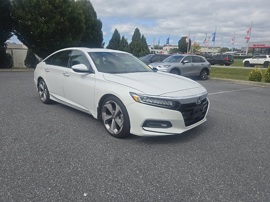 1HGCV2F90KA007898