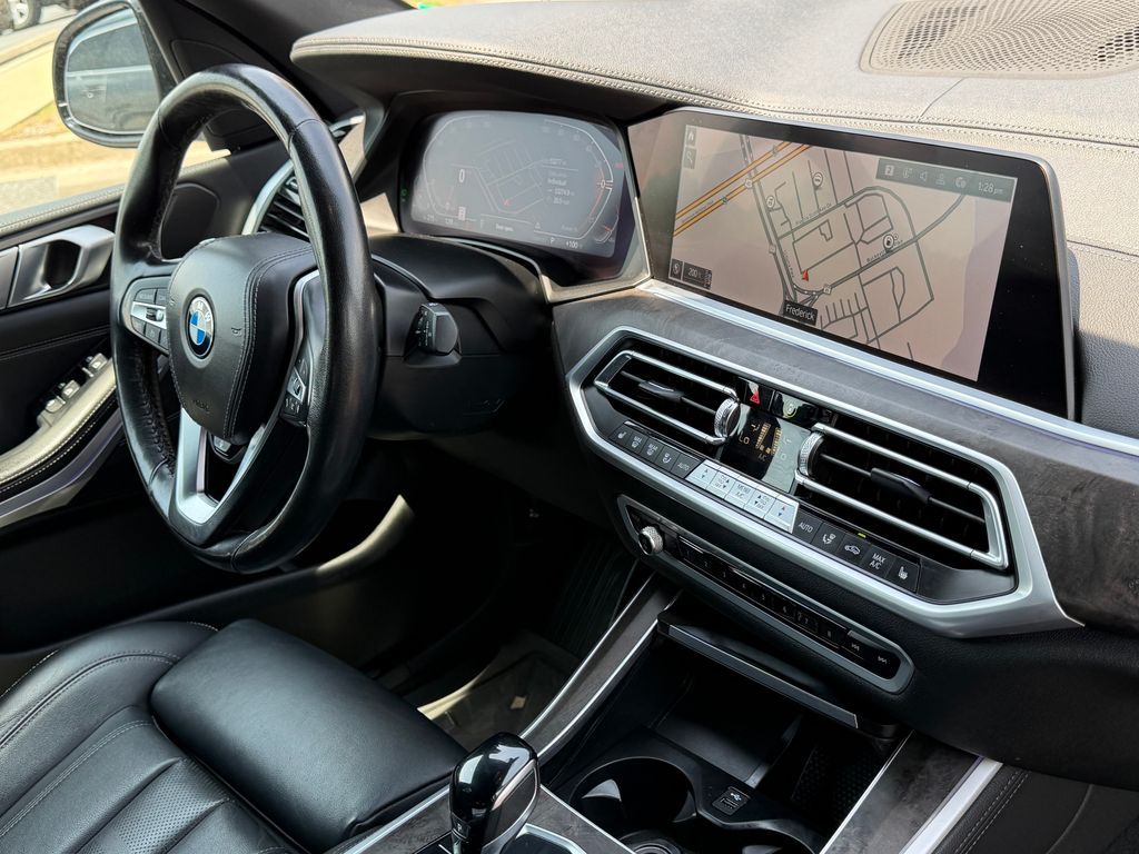 2022 BMW X5 40i - Photo 14