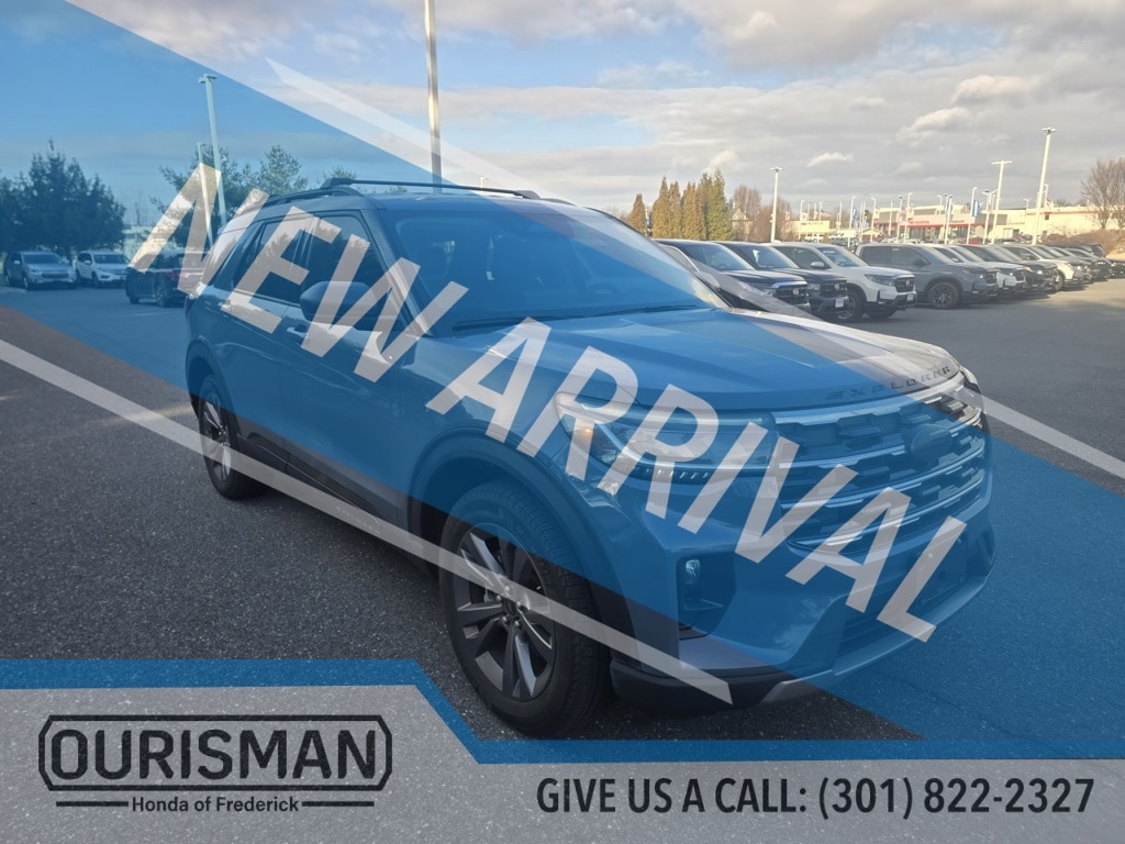 2025 Ford Explorer Active's photo