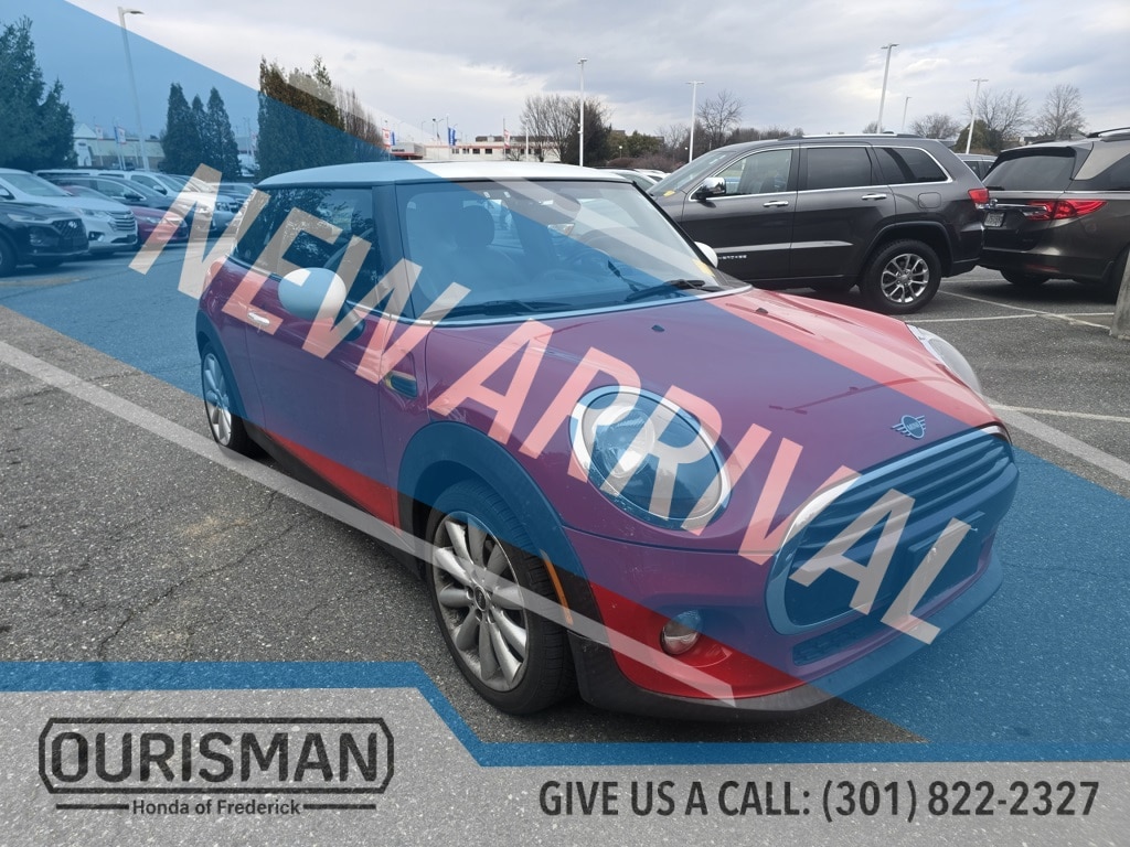 2019 MINI Hardtop 2 Door Base's photo