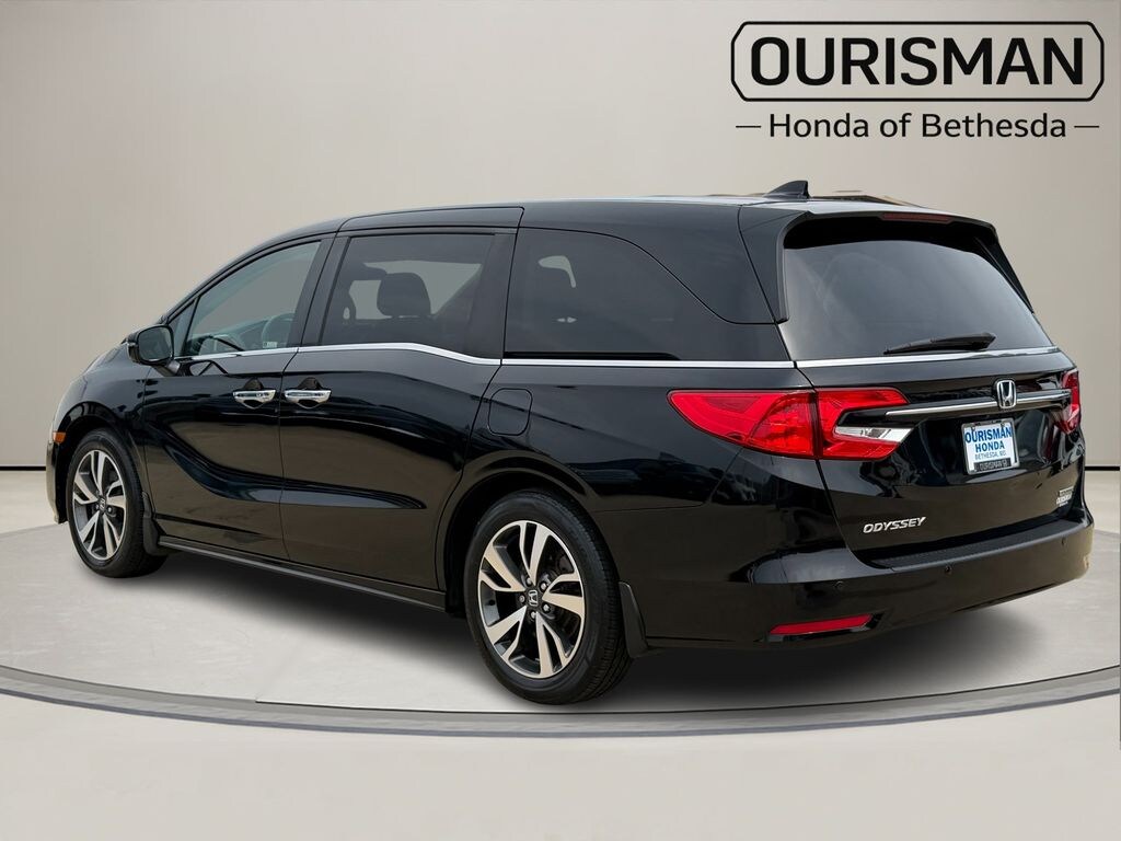 Used 2024 Honda Odyssey Touring Minivan/Van