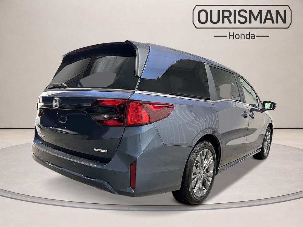 New 2026 Honda Odyssey Touring Minivan/Van