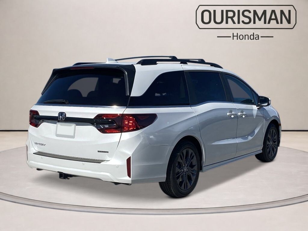 New 2026 Honda Odyssey Touring Minivan/Van