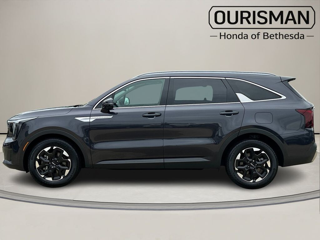 Used 2025 Kia Sorento S SUV
